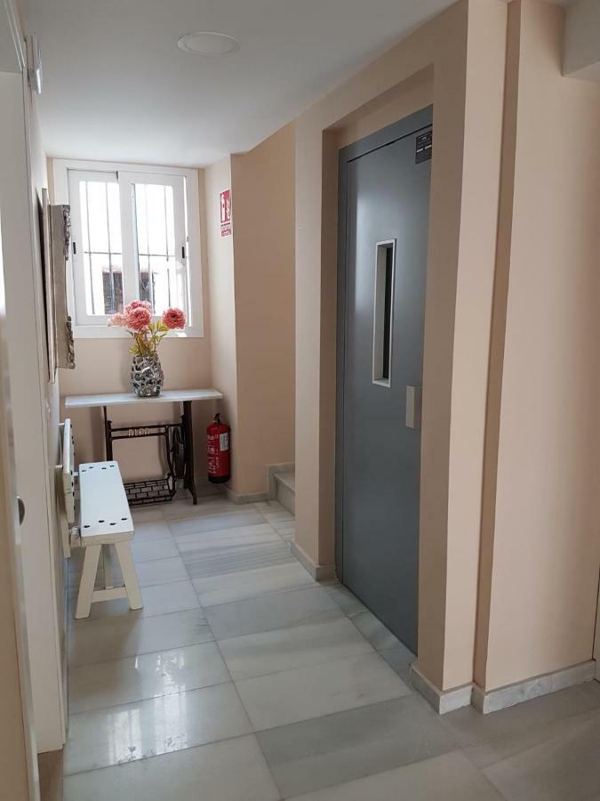 Apartamentos Hela Arjona Zewnętrze zdjęcie